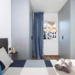 Spectacular Sea View Penthouse דירה *