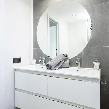 Spectacular 3-Brs Penthouse With Sea View *