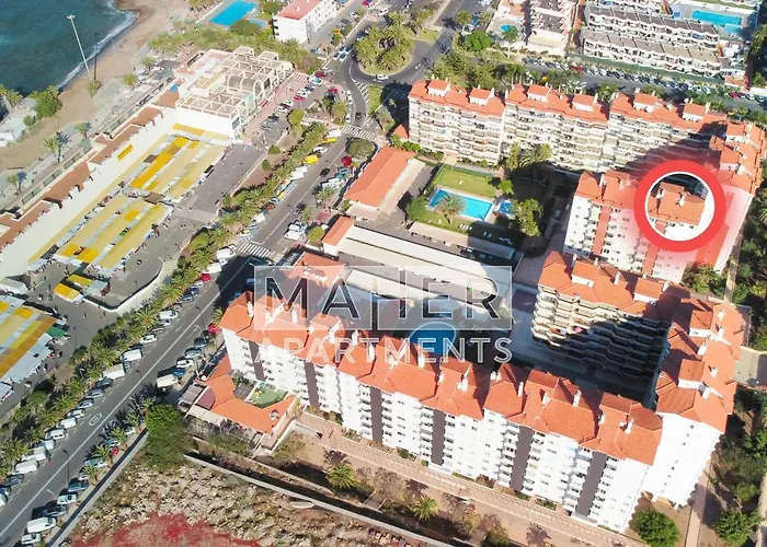 Spectacular Sea View Penthouse شقة *